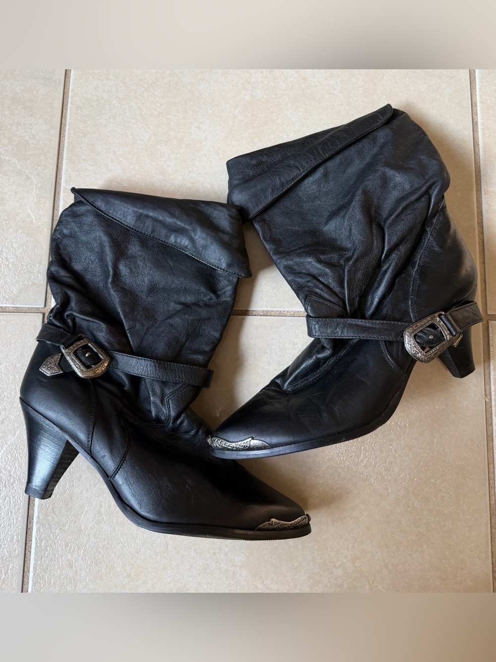 Vtg 80s ZODIAC Black Leather Slouchy Western Boots Metal Toe Buckle Women's 9.5
